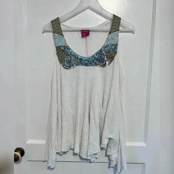 Free People swingy embellished jewels/sequins white tank - Picture 1 of 3